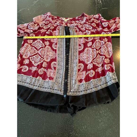 Lucky Brand long sleeve button front blouse red/black geo Med. - Picture 8 of 9